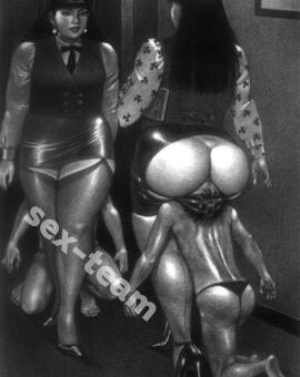 ДВЕ СТРОГИЕ ГОСПОЖИ